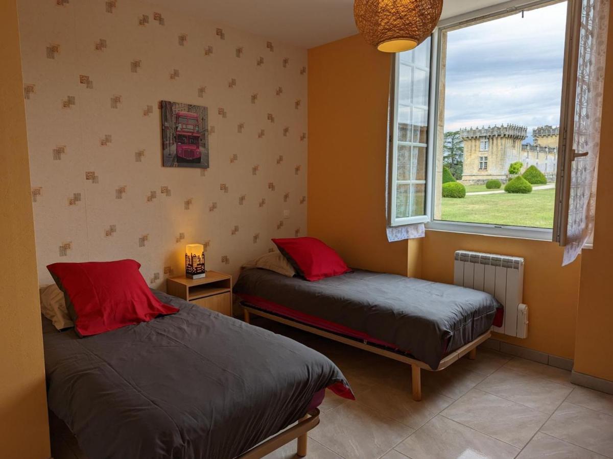 Gite Charmant Au Coeur D'Un Chateau Historique Avec Parc, Proche De Cognac, Ideal Famille Et Nature - Fr-1-653-167 Cherves-de-Cognac エクステリア 写真